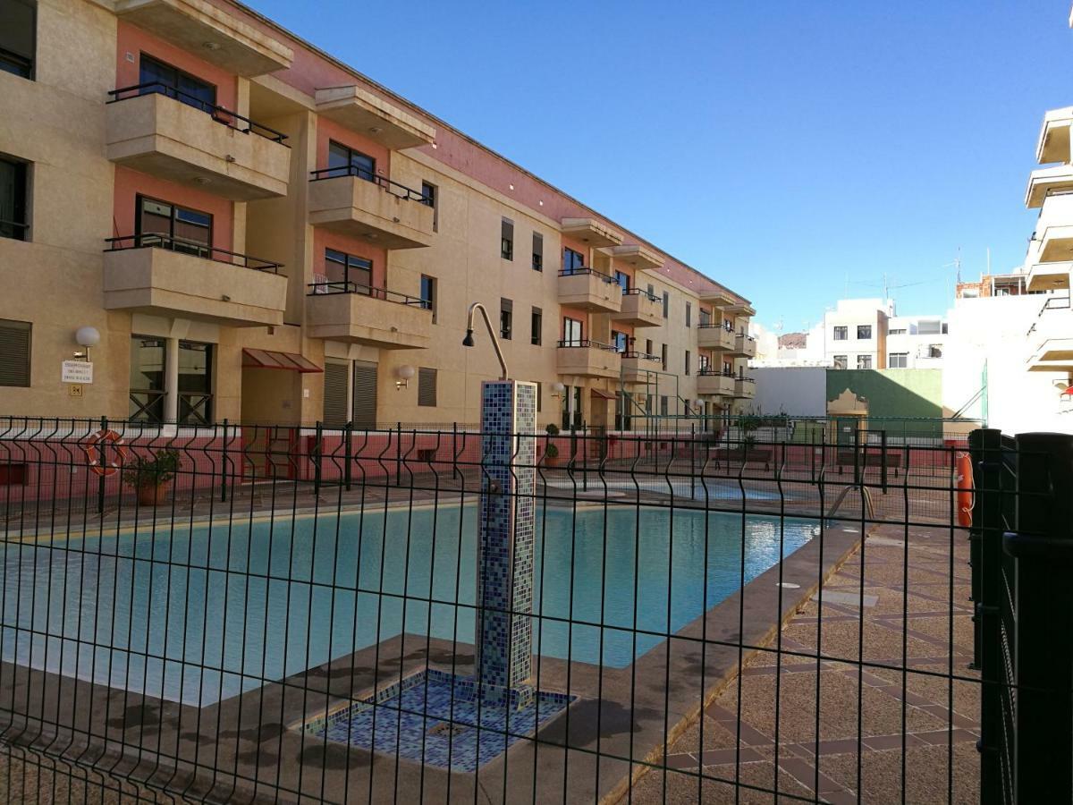 Arinaga Beach & Pool Apartment エクステリア 写真